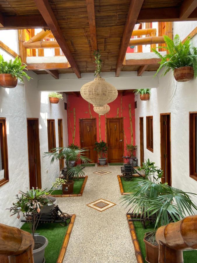 Hotel Karukera 몬따니따 외부 사진